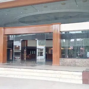 Hotel Seasons Of International Airport, Yangon