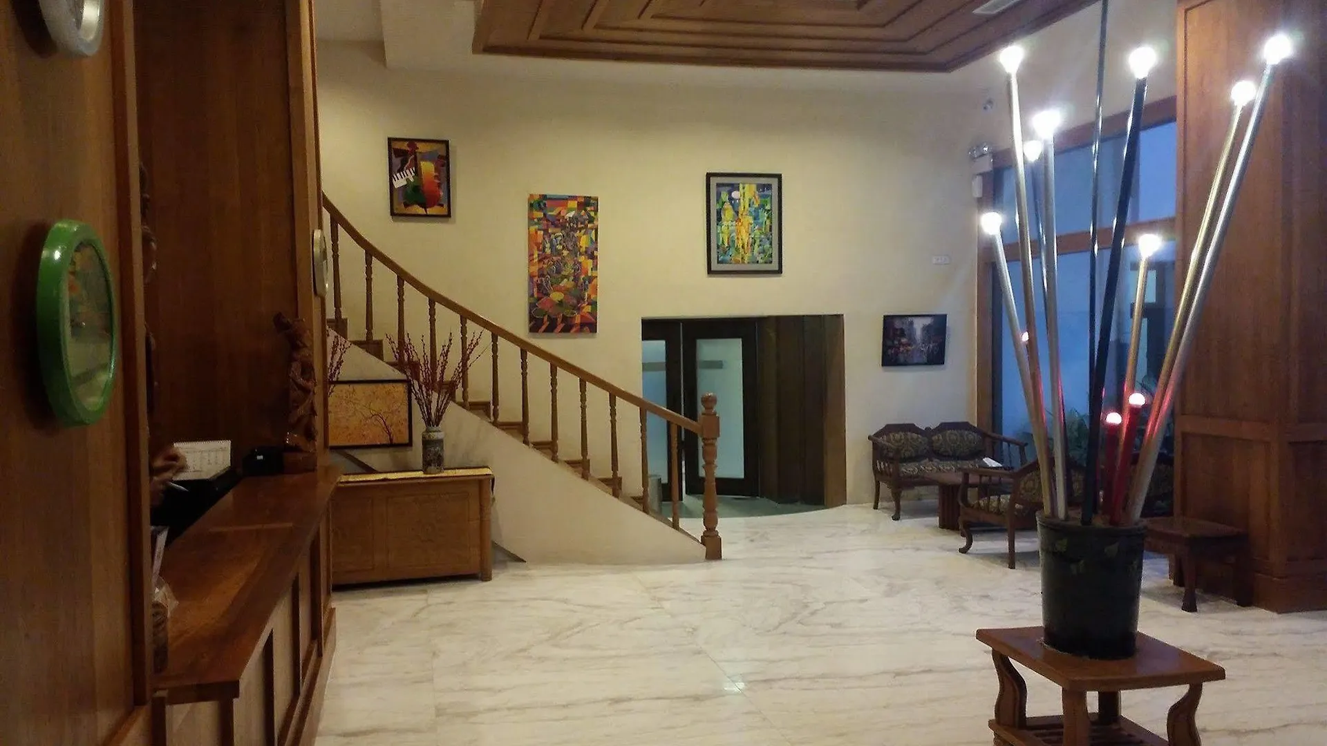 Queen'S Park Hotel Yangon