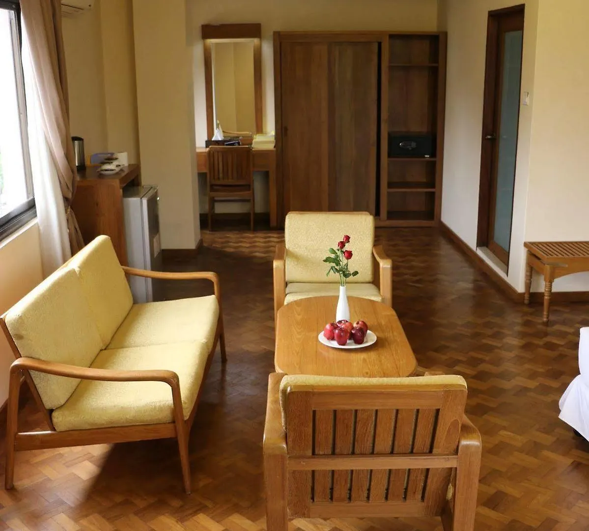 Queen'S Park Hotel Yangon